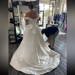 Allure Bridal A1113T Train